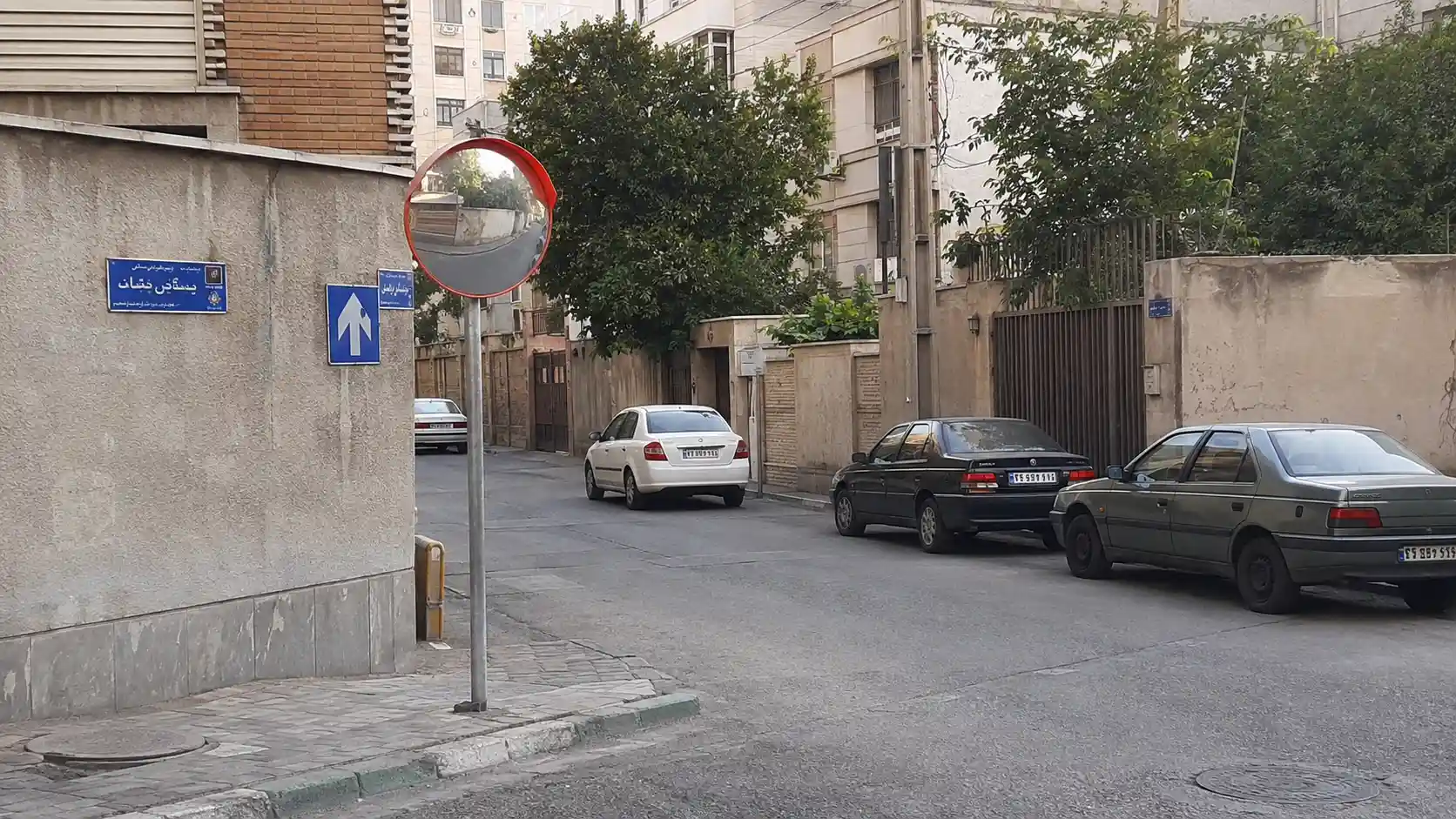 خرید آینه محدب ترافیکی